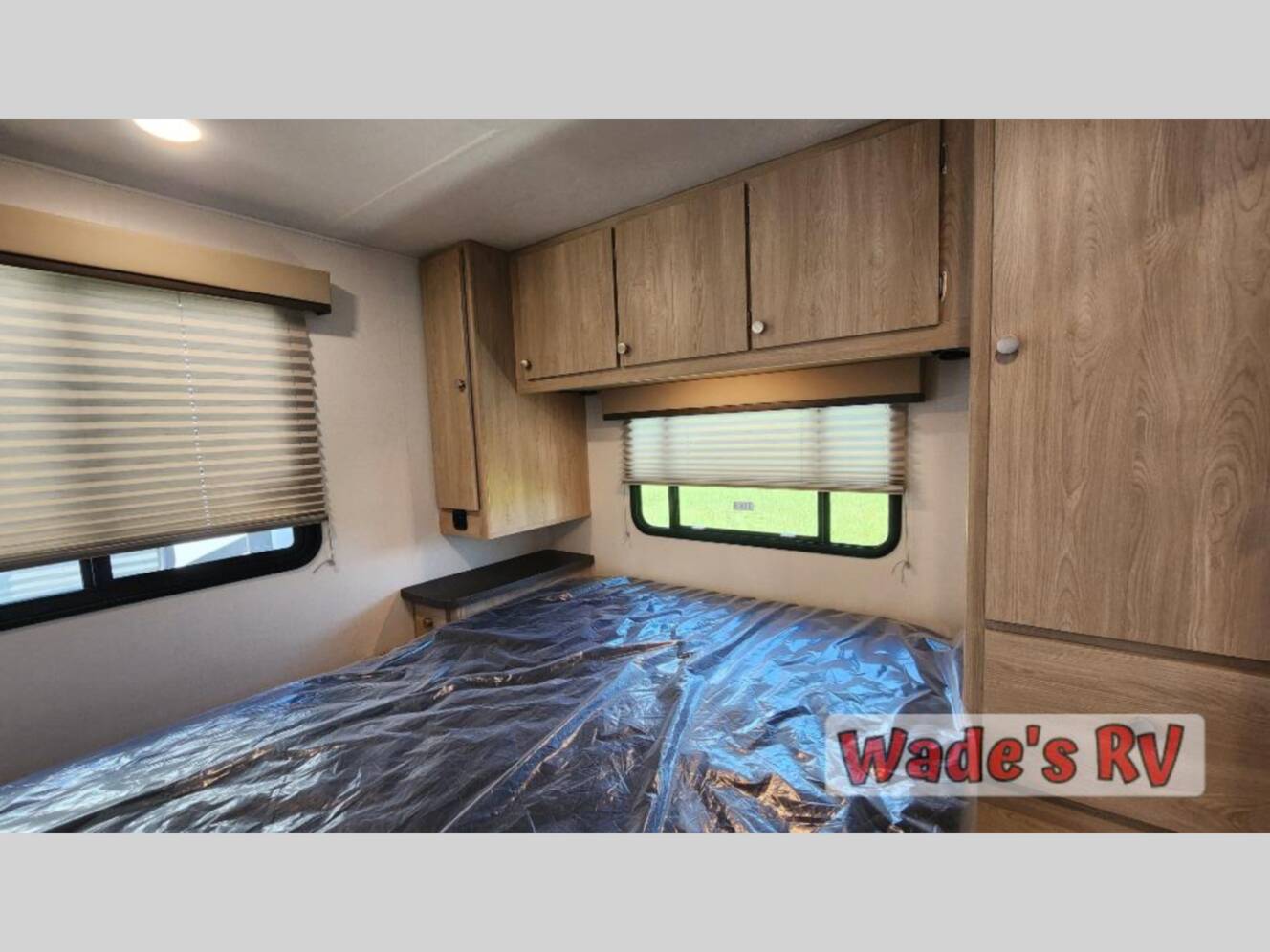 A photo of this 2026 Coachmen Rv Leprechaun 319MB Ford 450