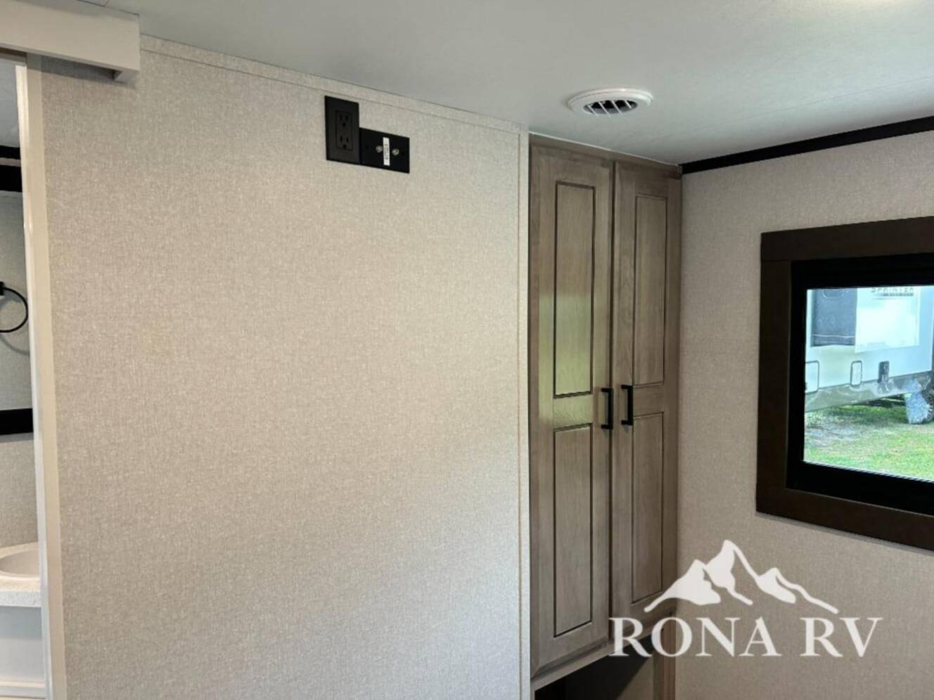 A photo of this 2026 Highland Ridge Open Range 3X 390TBS