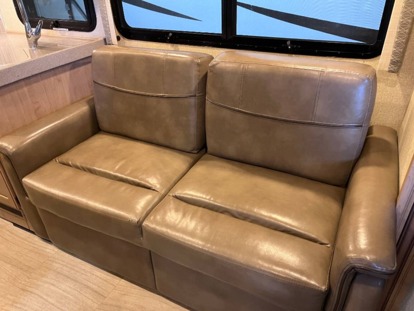 A photo of this 2019 Thor Motor Coach Windsport 29M