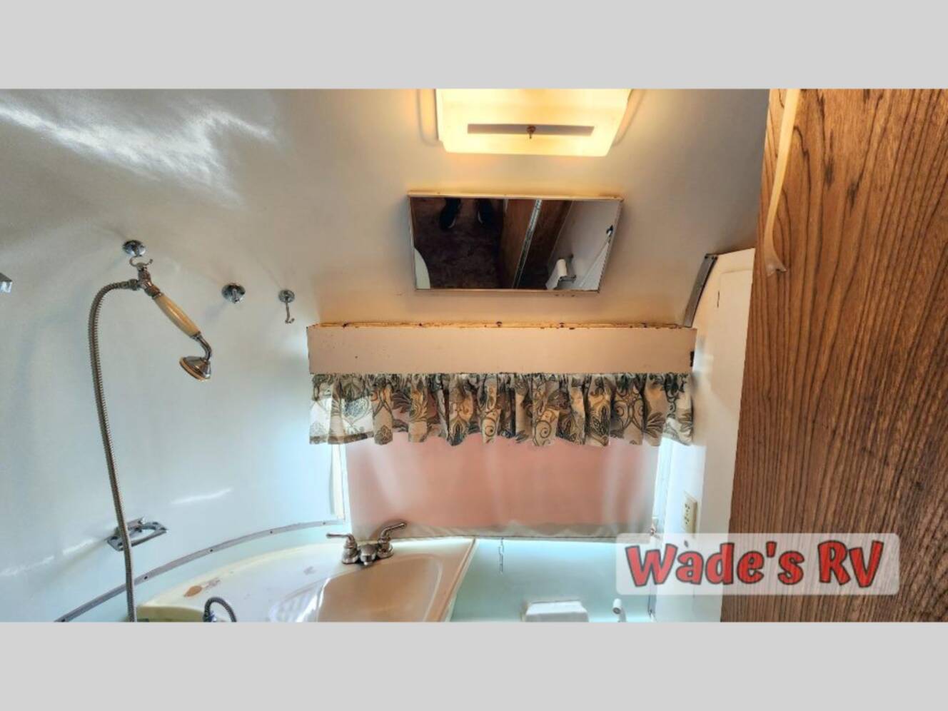 A photo of this 1966 Airstream LAND YACHT