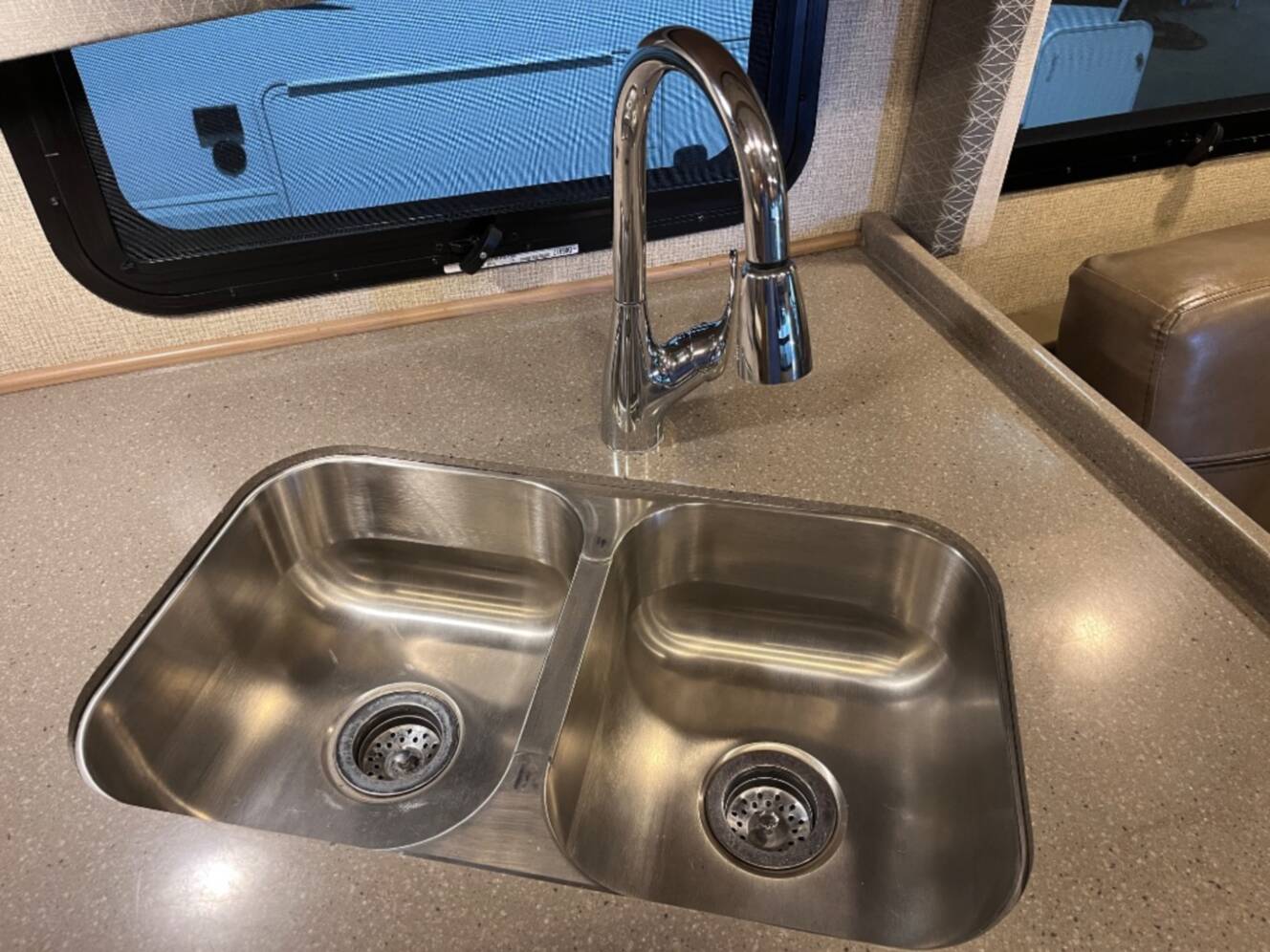 A photo of this 2019 Thor Motor Coach Windsport 29M