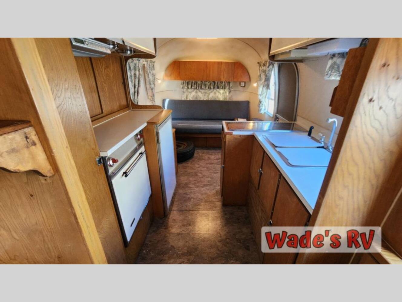 A photo of this 1966 Airstream LAND YACHT