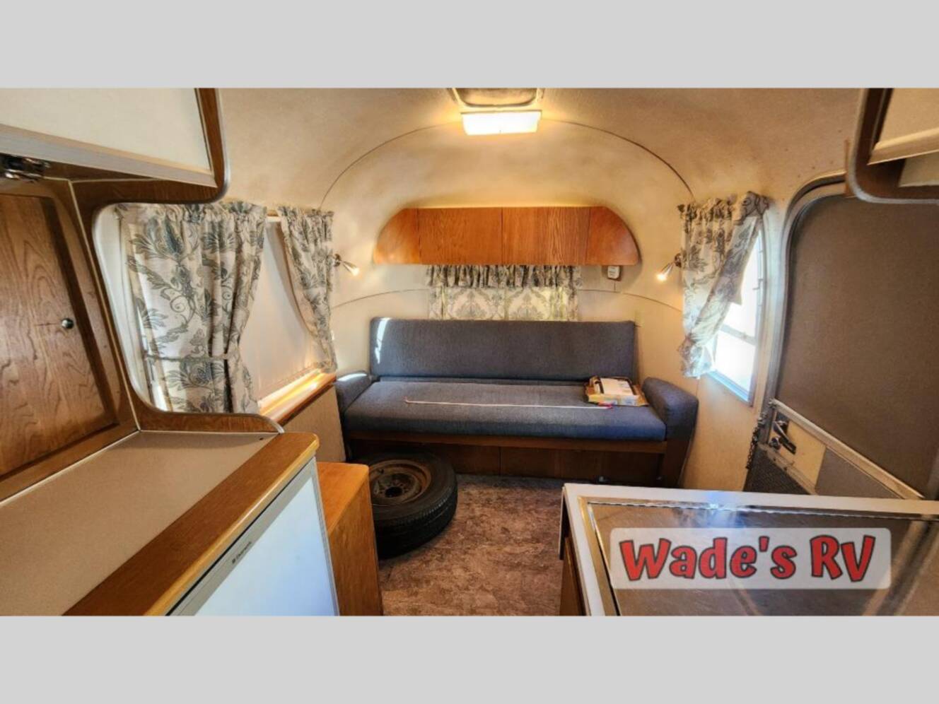 A photo of this 1966 Airstream LAND YACHT