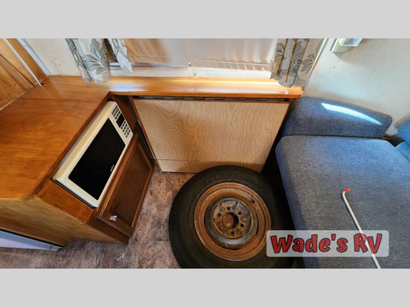 A photo of this 1966 Airstream LAND YACHT