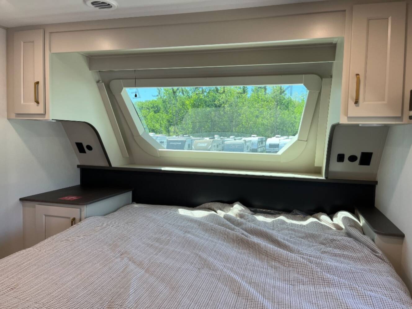 A photo of this 2027 Grand Design Influence 3804DS