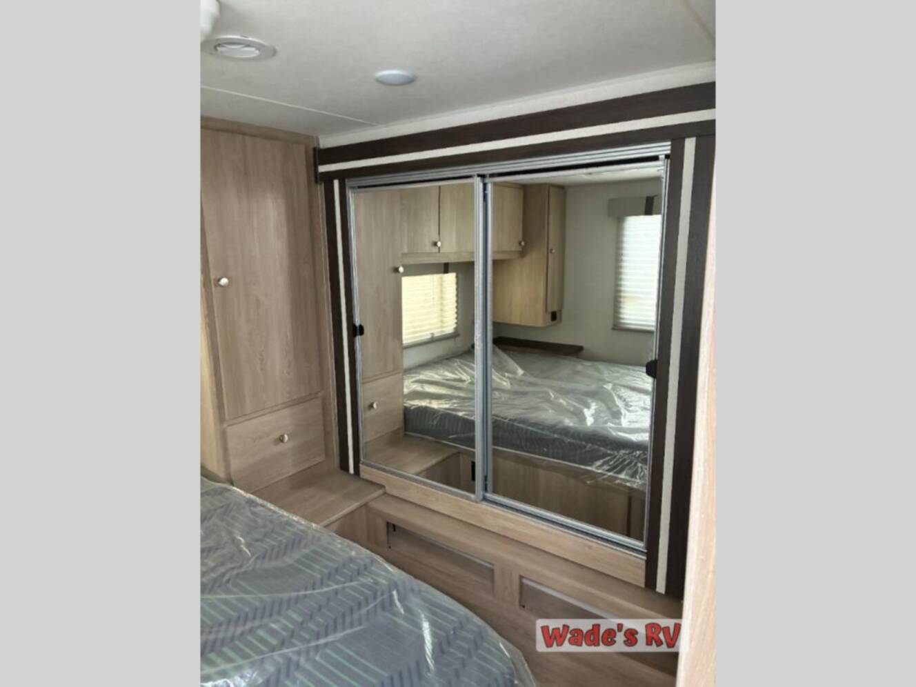 A photo of this 2026 Coachmen Rv Leprechaun 319MB Ford 450