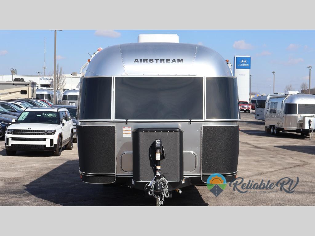 2026 Airstream Flying Cloud 27FB Twin in springfield MO