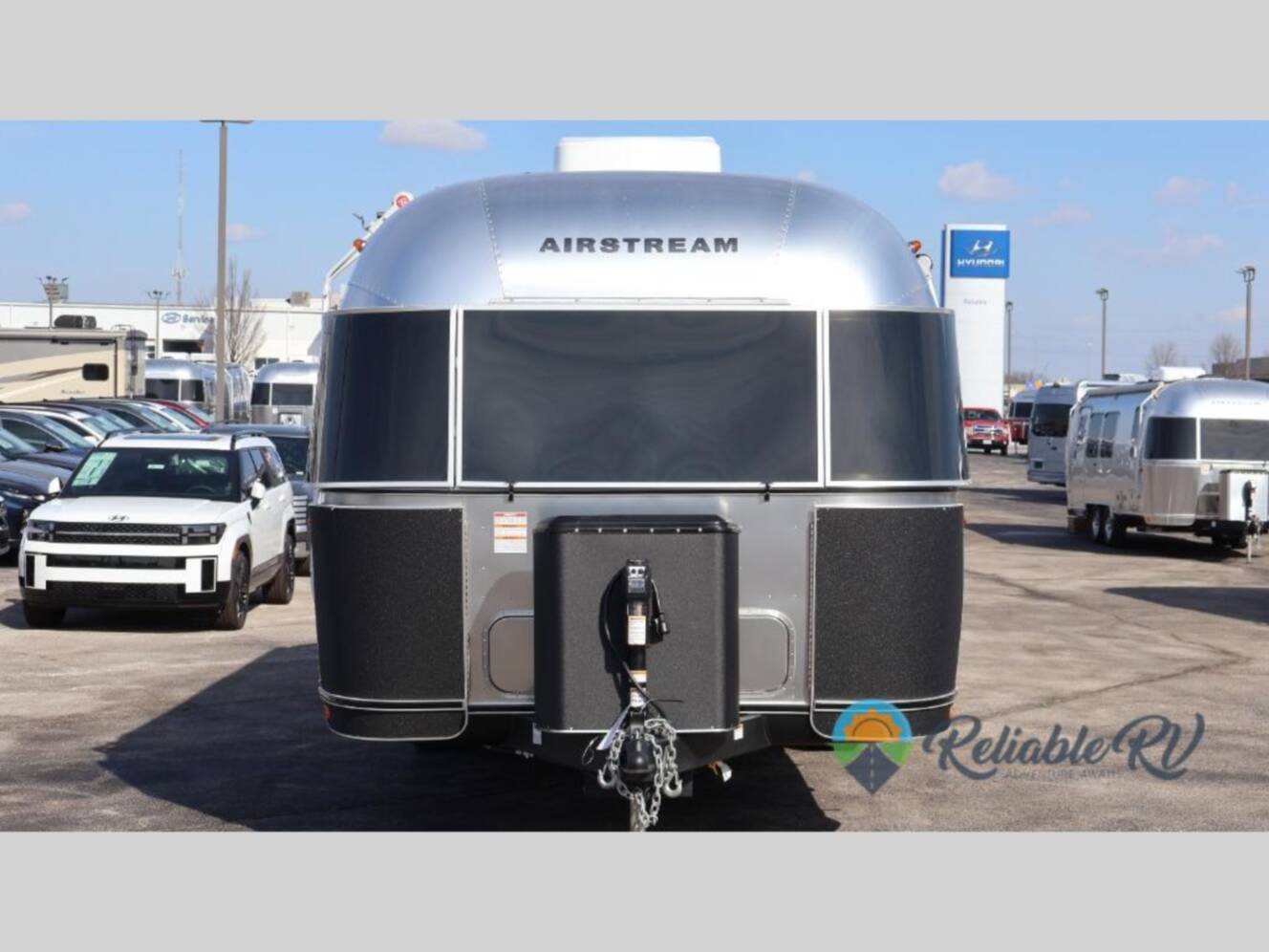 A photo of this 2026 Airstream Flying Cloud 27FB Twin