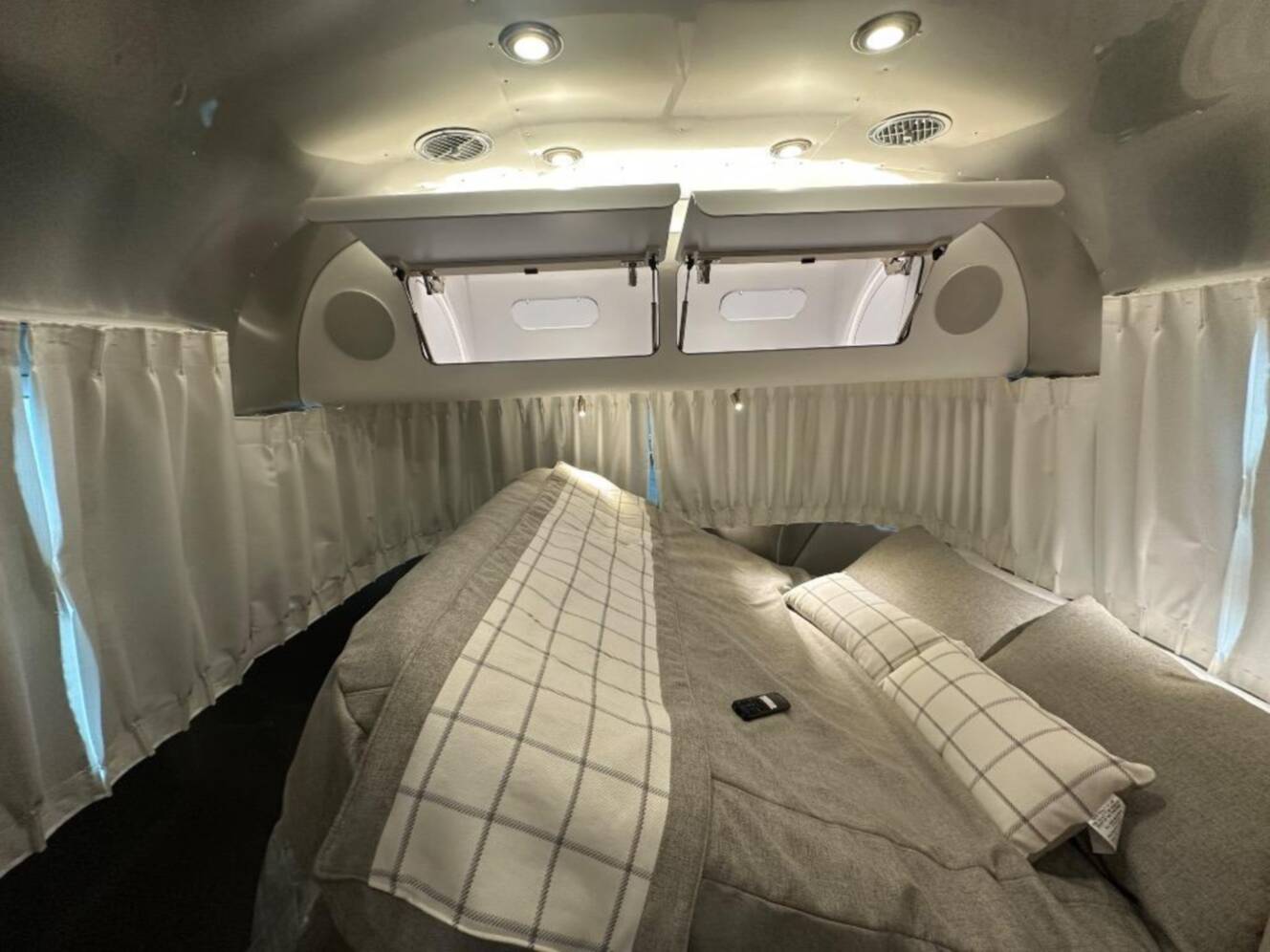 A photo of this 2026 Airstream Globetrotter 25FB