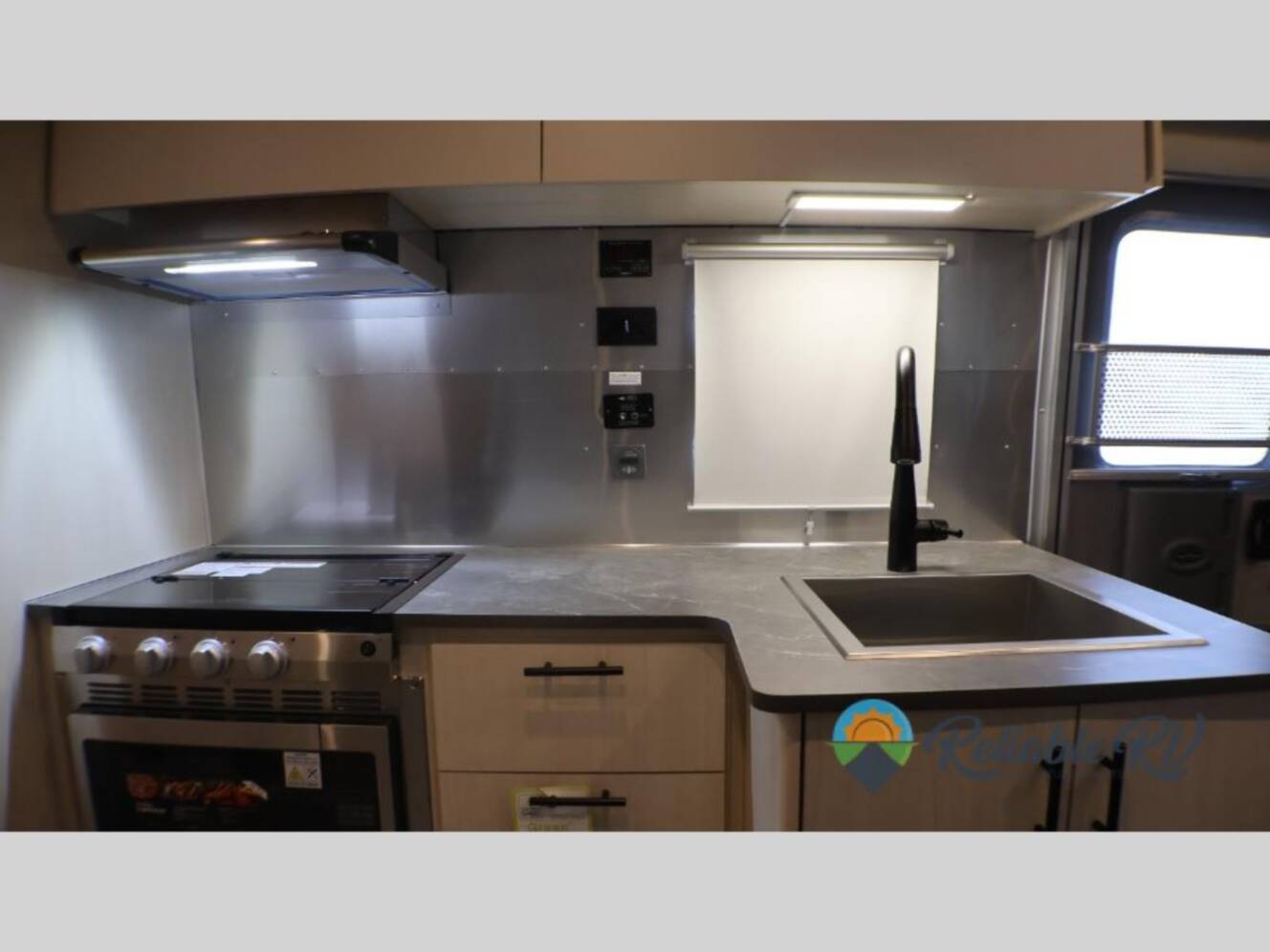 A photo of this 2026 Airstream Flying Cloud 27FB Twin