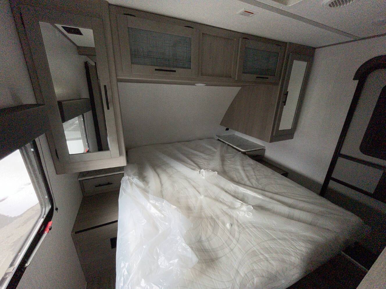 A photo of this 2022 Coleman COLEMAN LIGHT 2755BH