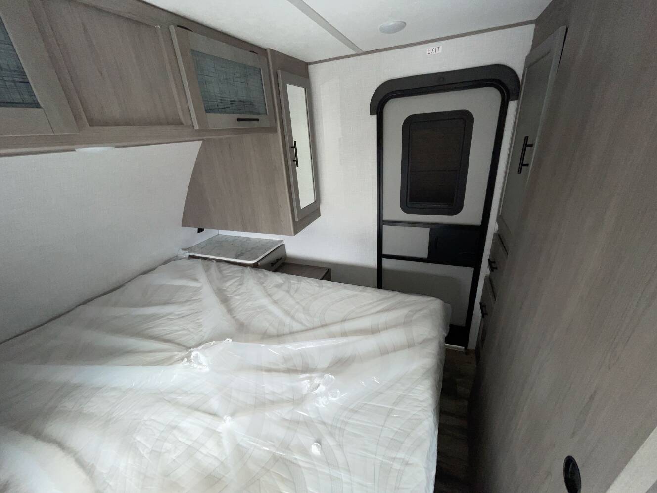 A photo of this 2022 Coleman COLEMAN LIGHT 2755BH