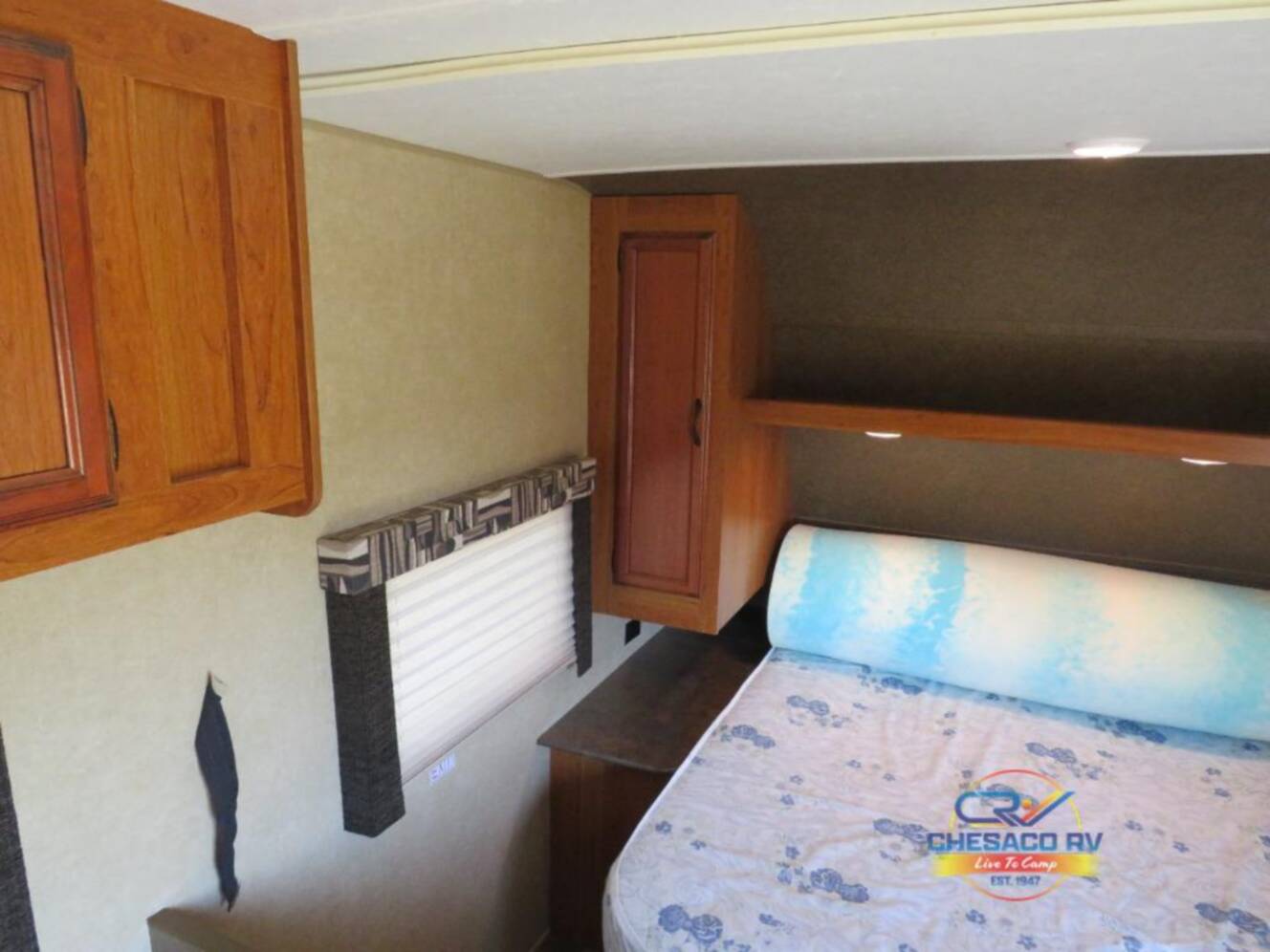A photo of this 2016 Starcraft AR-ONE MAXX 26BH