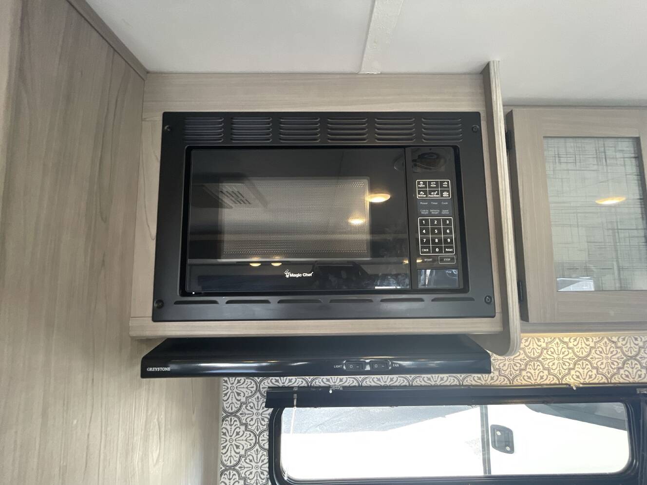 A photo of this 2022 Coleman COLEMAN LANTERN 264RL