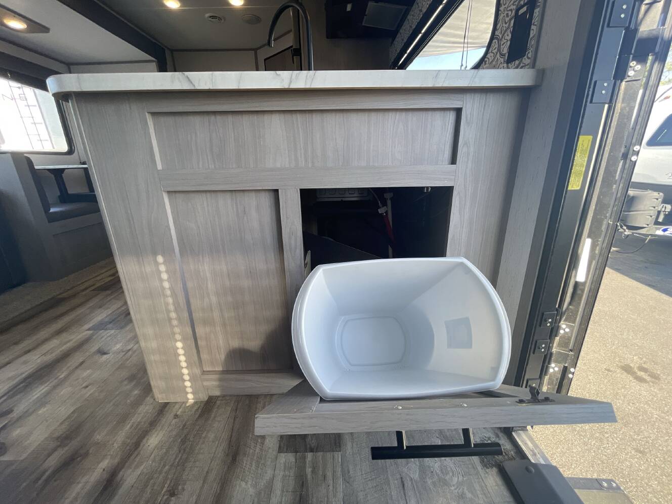 A photo of this 2022 Coleman COLEMAN LANTERN 264RL