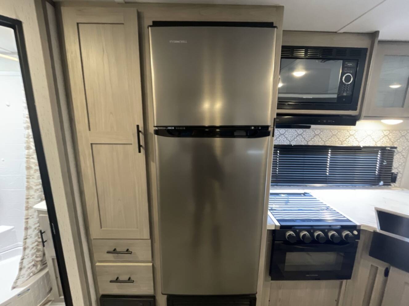 A photo of this 2022 Coleman COLEMAN LANTERN 264RL