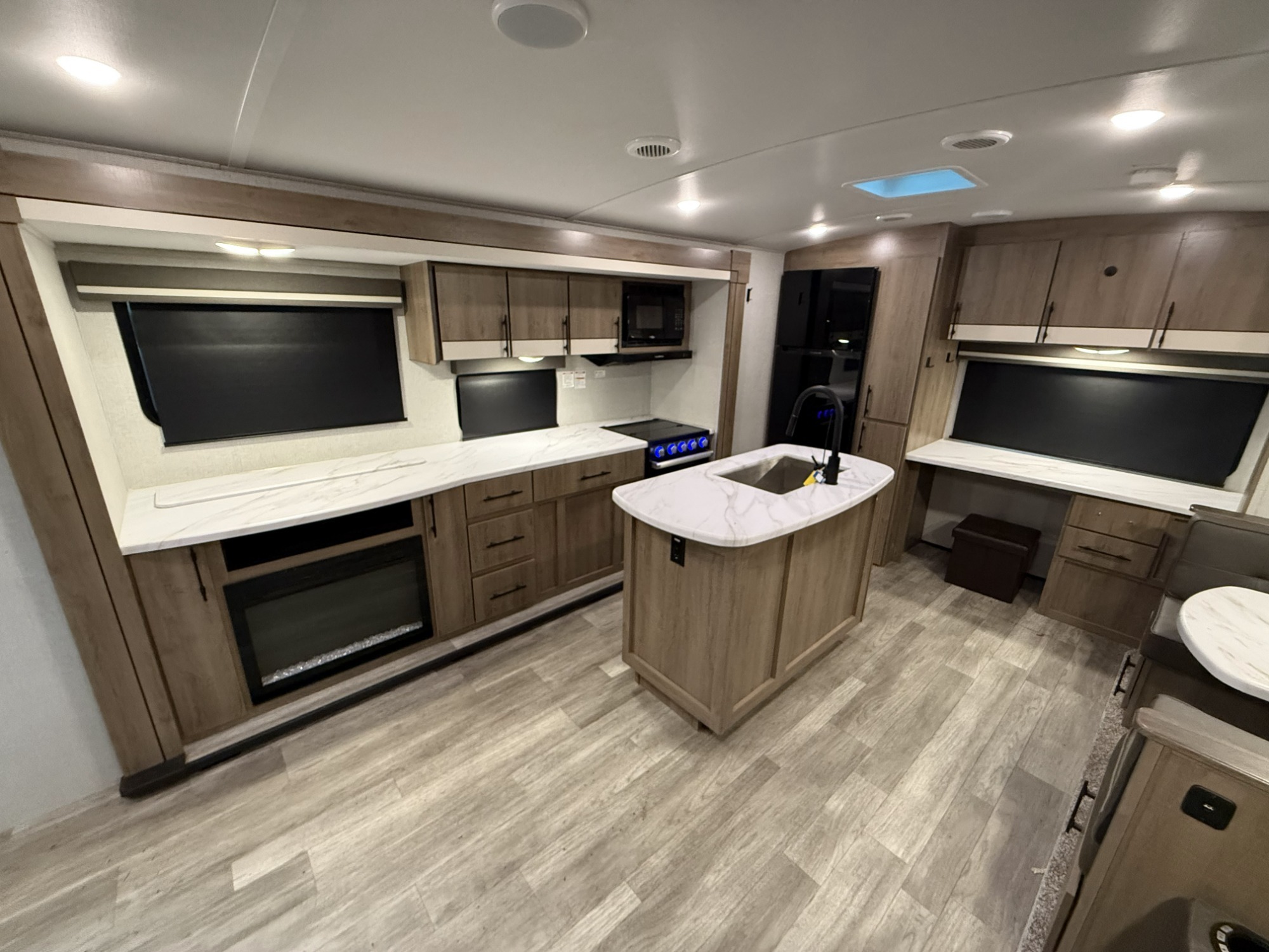 2023 Grand Design IMAGINE 2670MK in hanover PA