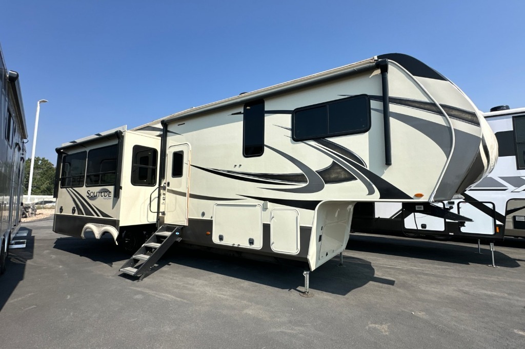 2021 Grand Design Solitude S-Class 2930RL in boise ID