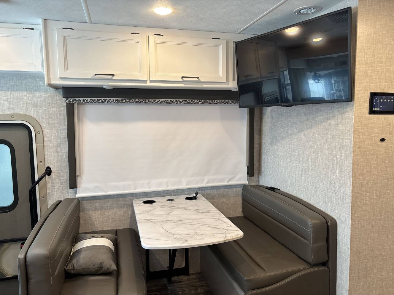 A photo of this 2024 Thor HURRICANE 29M