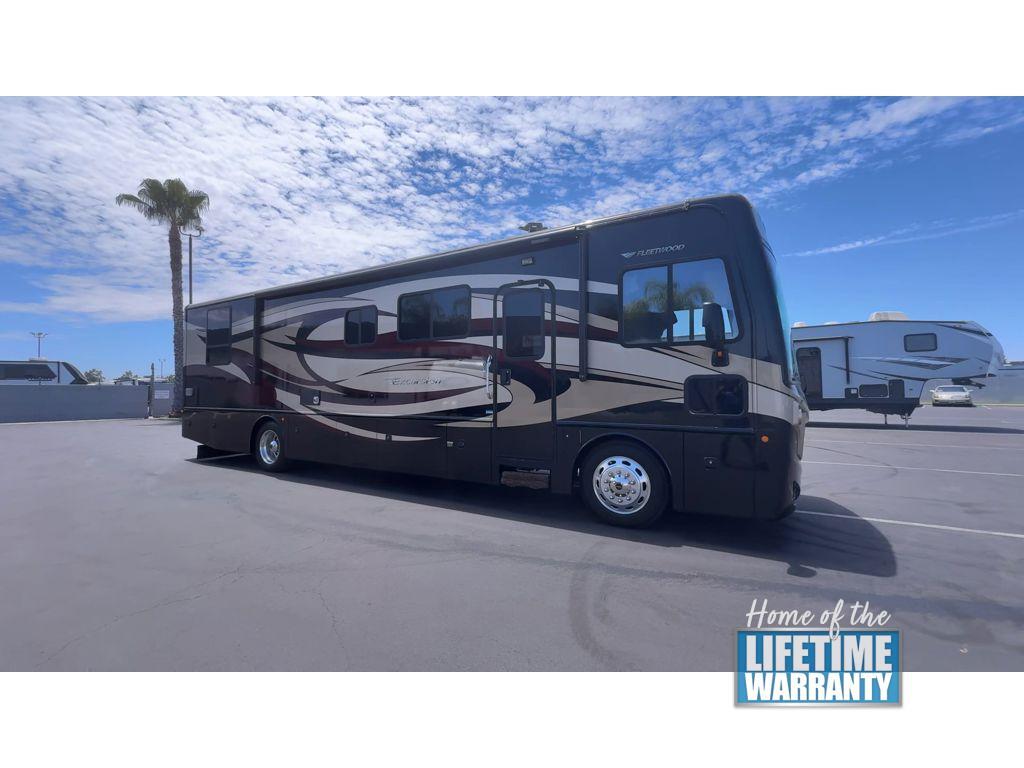 2014 Fleetwood Rv Excursion 35B in bakersfield CA