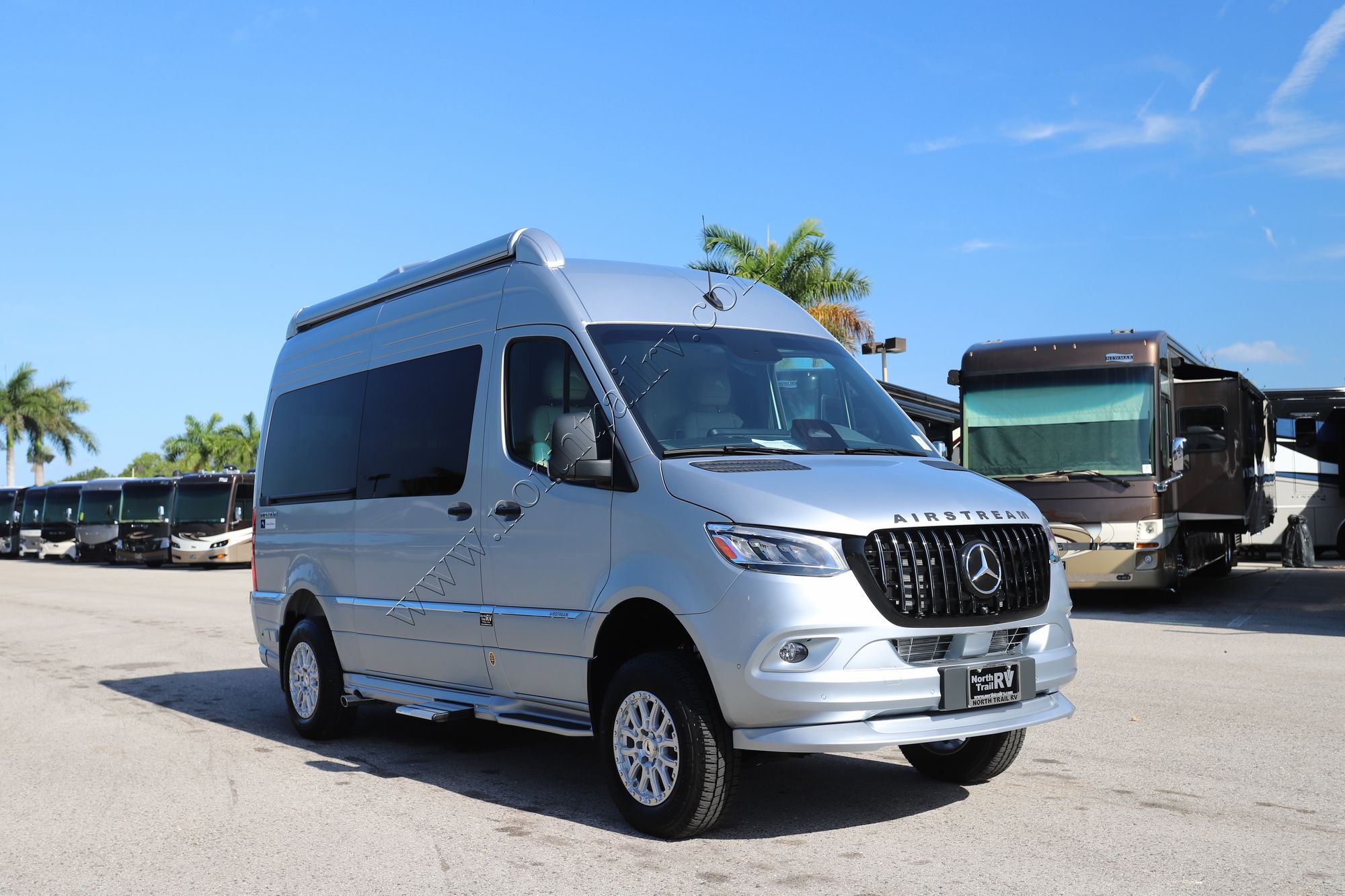 2026 Airstream Interstate 19 AP Tommy Bahama 19 TOMMY BAHAMA EDITION in ft. myers FL