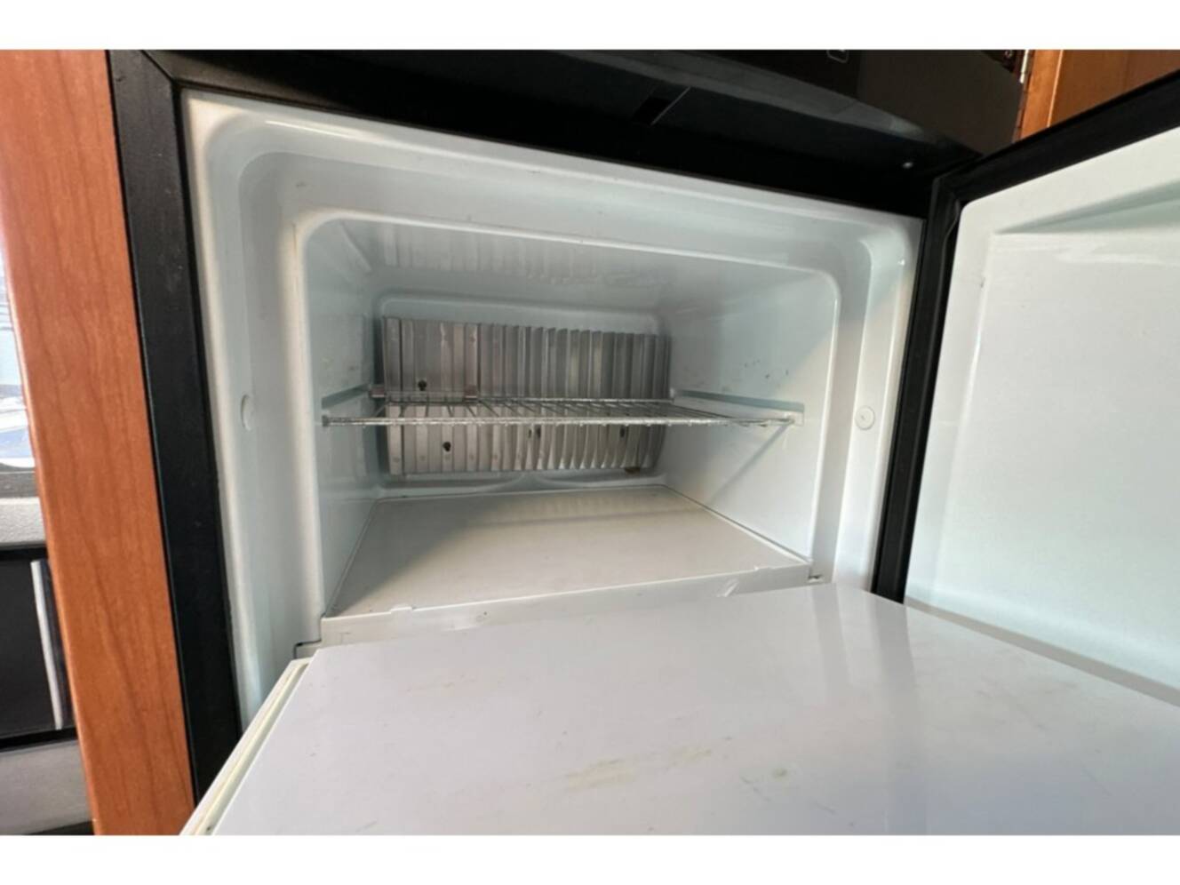 A photo of this 2014 Leisure Travel UNITY 24TB