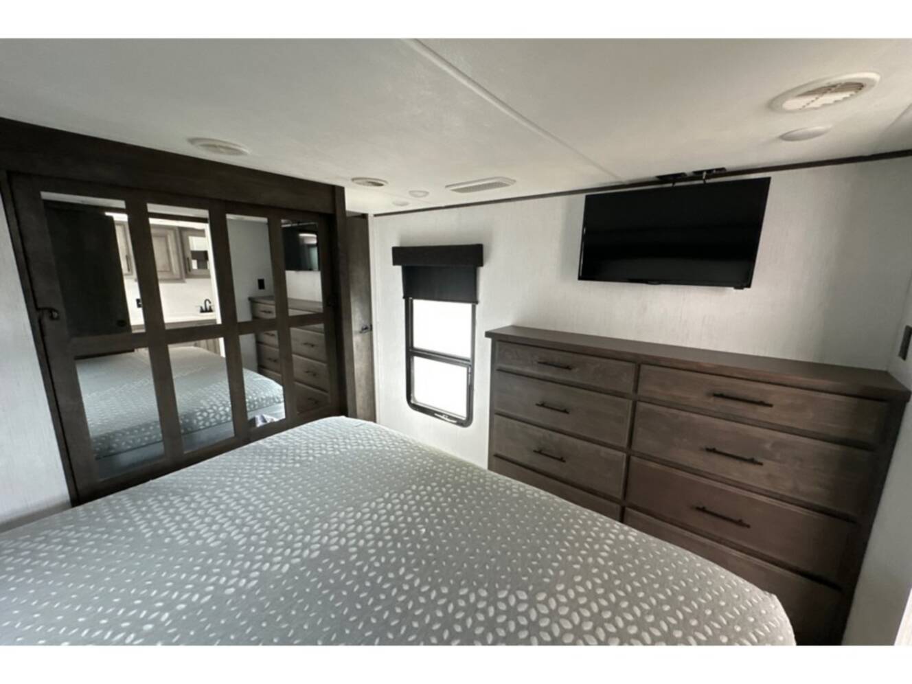 A photo of this 2021 Heartland BIG COUNTRY 3902FL