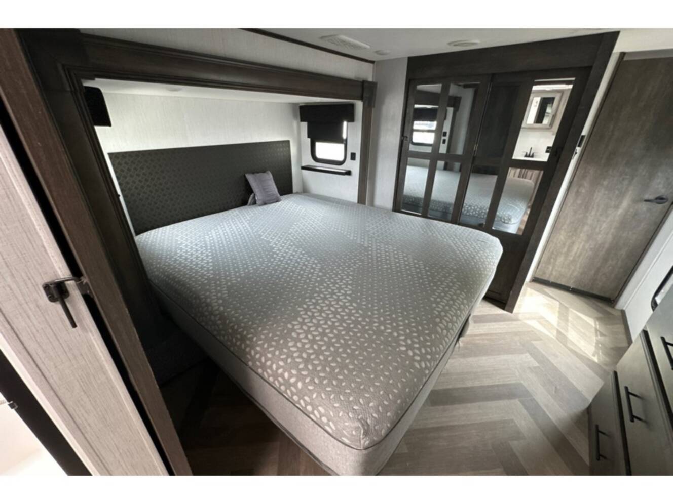 A photo of this 2021 Heartland BIG COUNTRY 3902FL