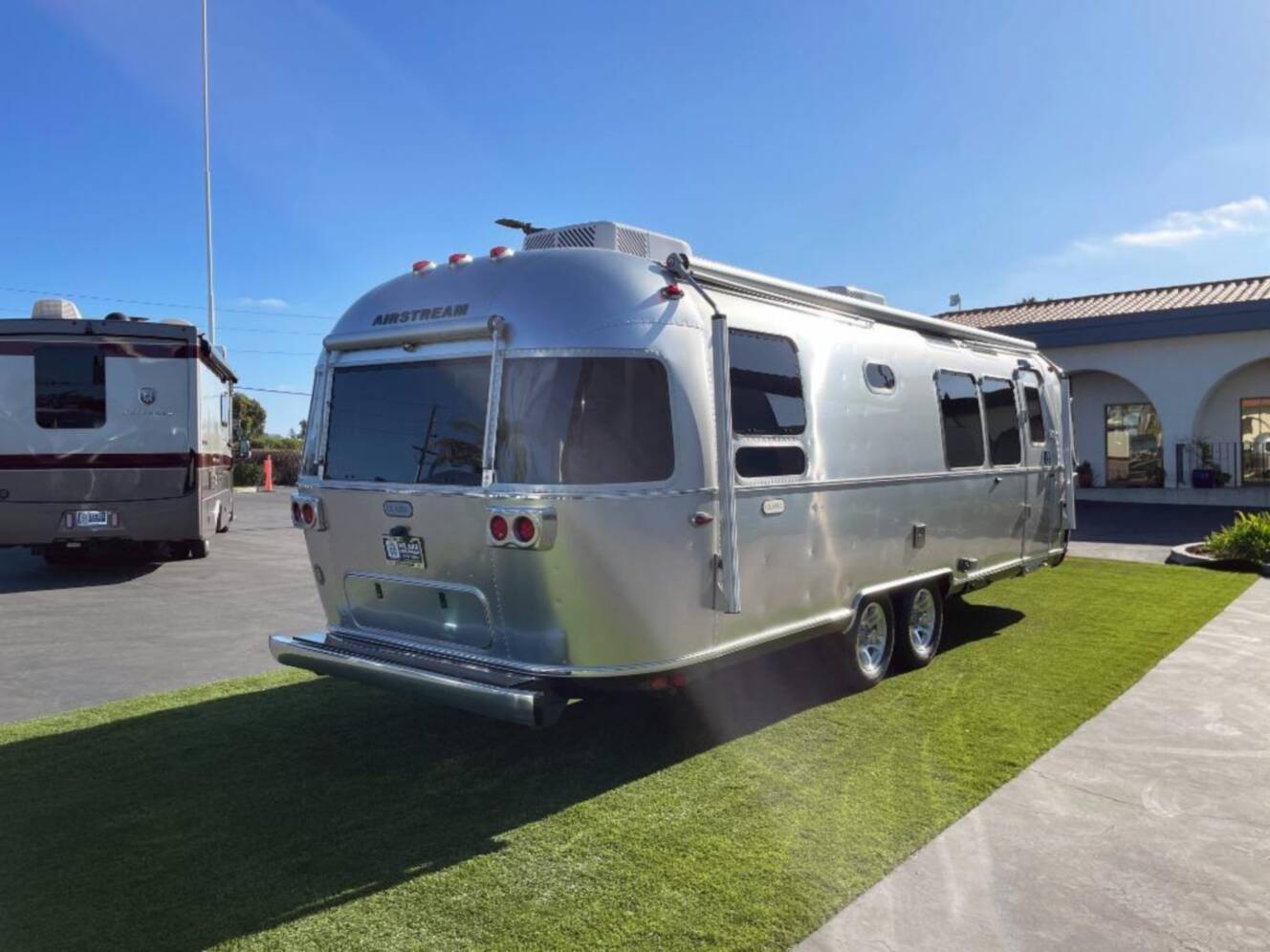 A photo of this 2026 Airstream Classic 28 RBQ