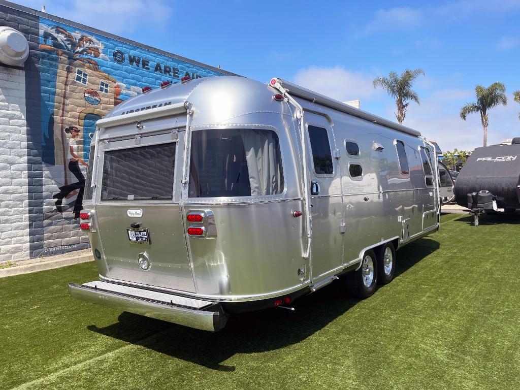 2026 Airstream Flying Cloud 27FB in ventura CA