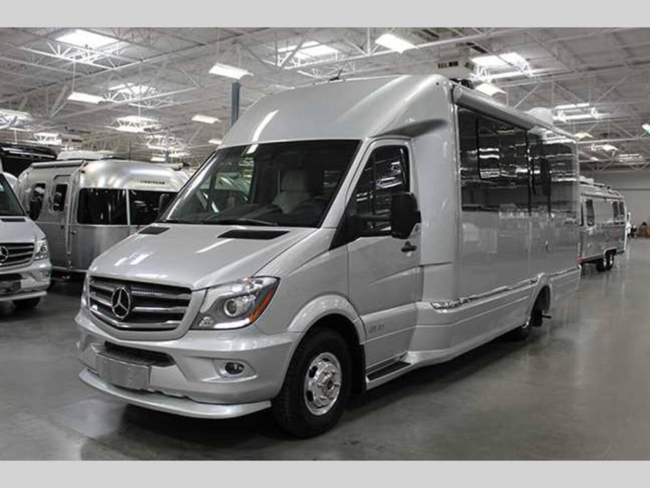 A photo of this 2019 Airstream Atlas Murphy Suite