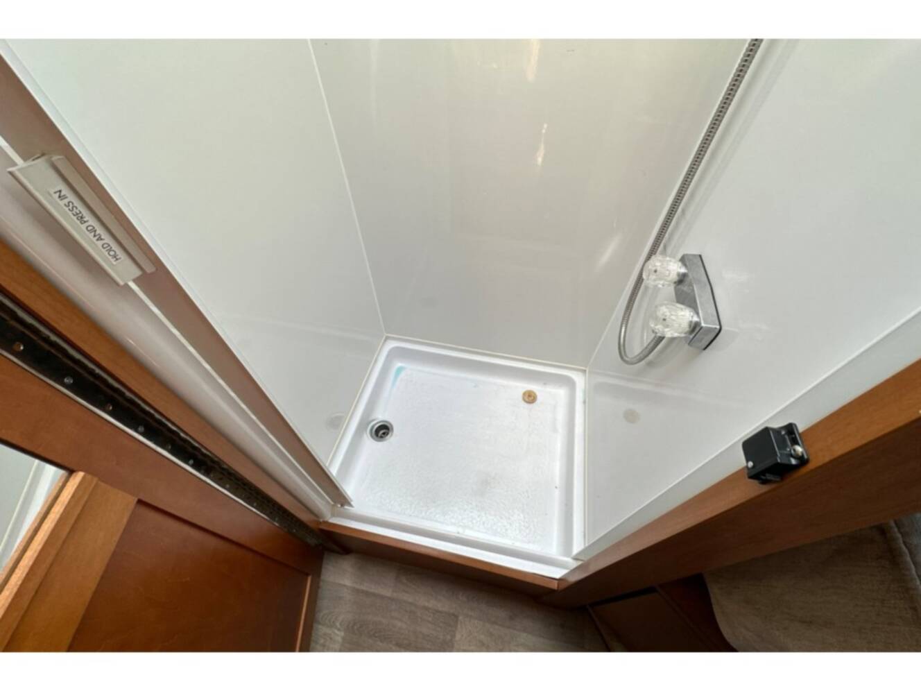 A photo of this 2014 Leisure Travel UNITY 24TB