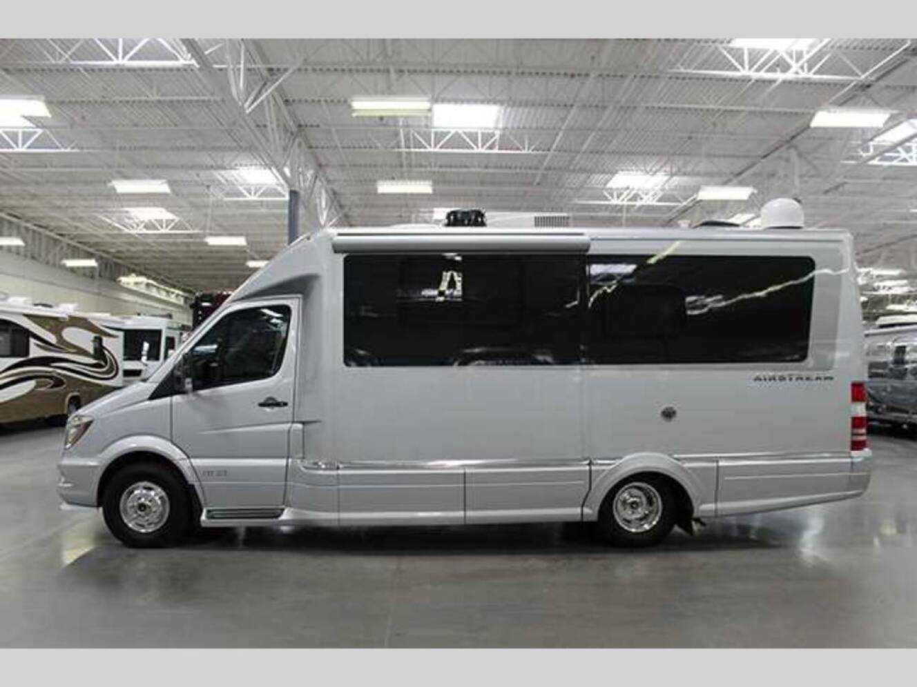A photo of this 2019 Airstream Atlas Murphy Suite