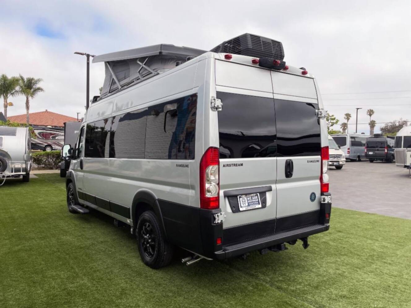 A photo of this 2026 Airstream Rangeline POP TOP