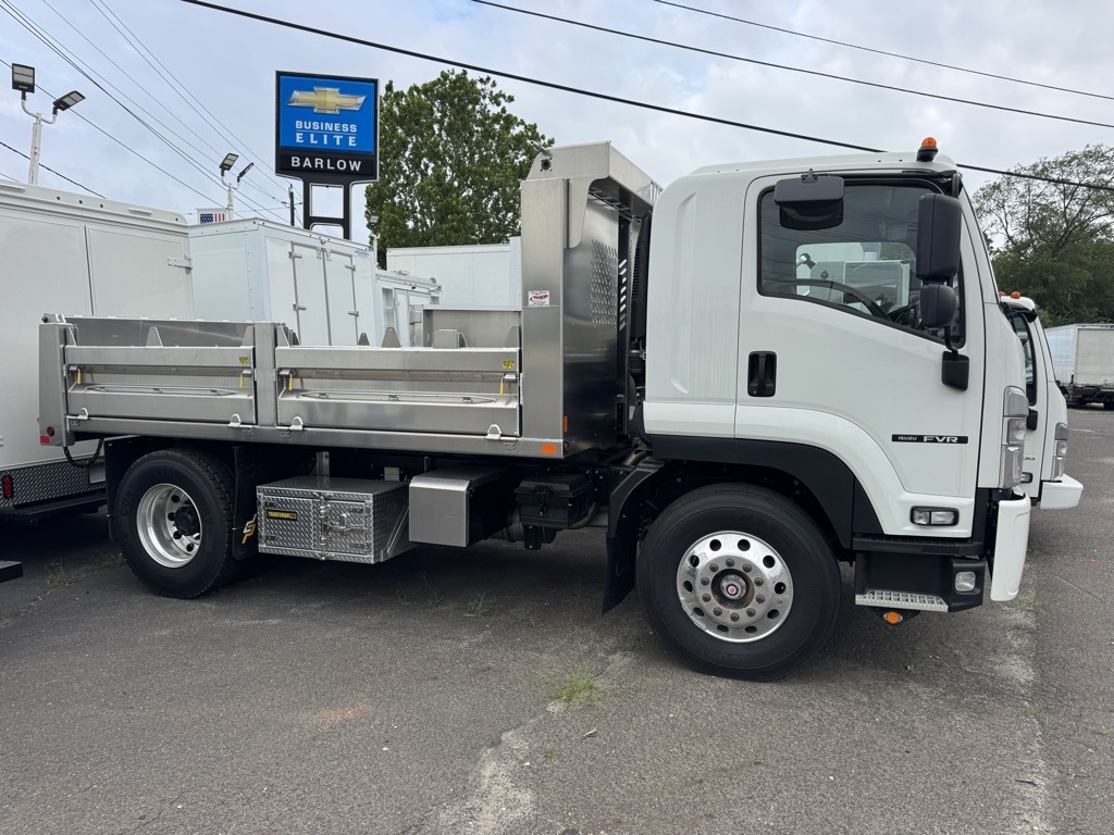 2025 ISUZU FVR in Riverside, NJ