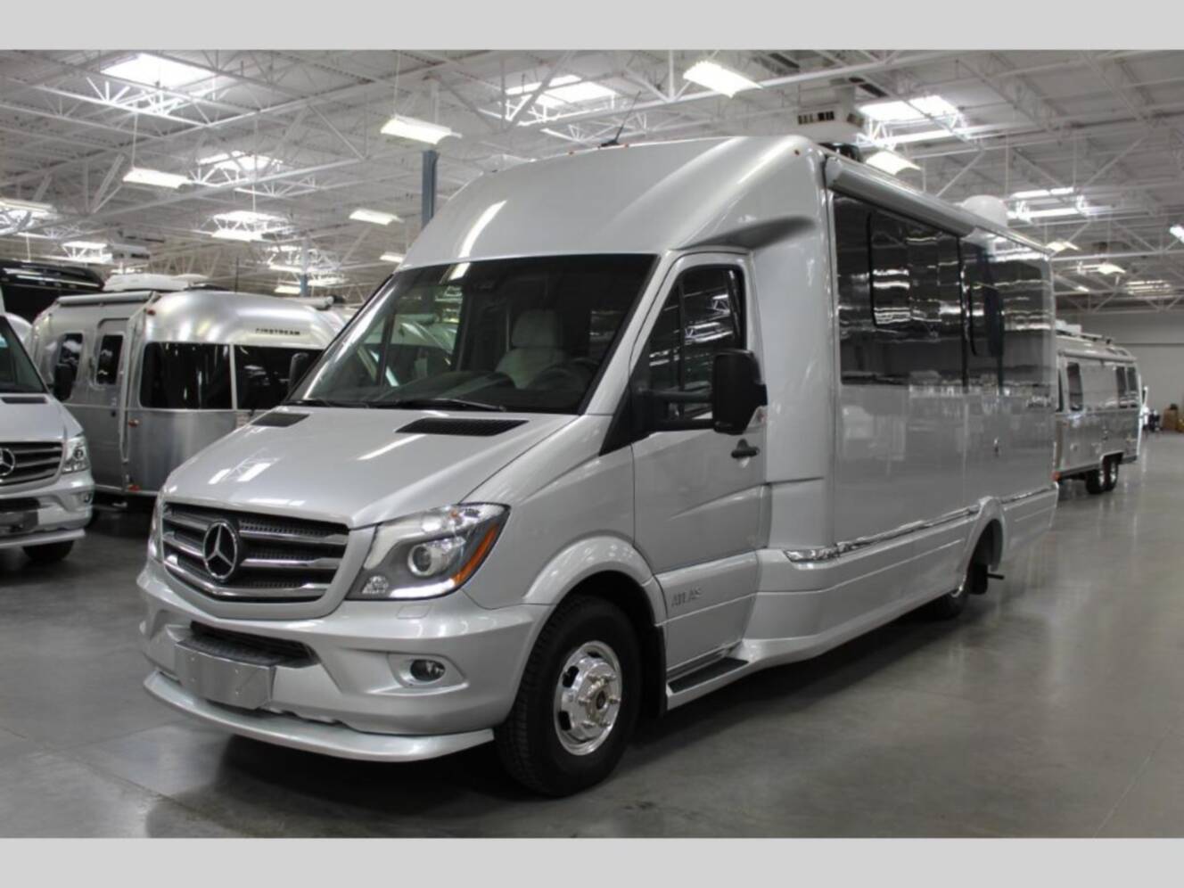 A photo of this 2019 Airstream Atlas Murphy Suite