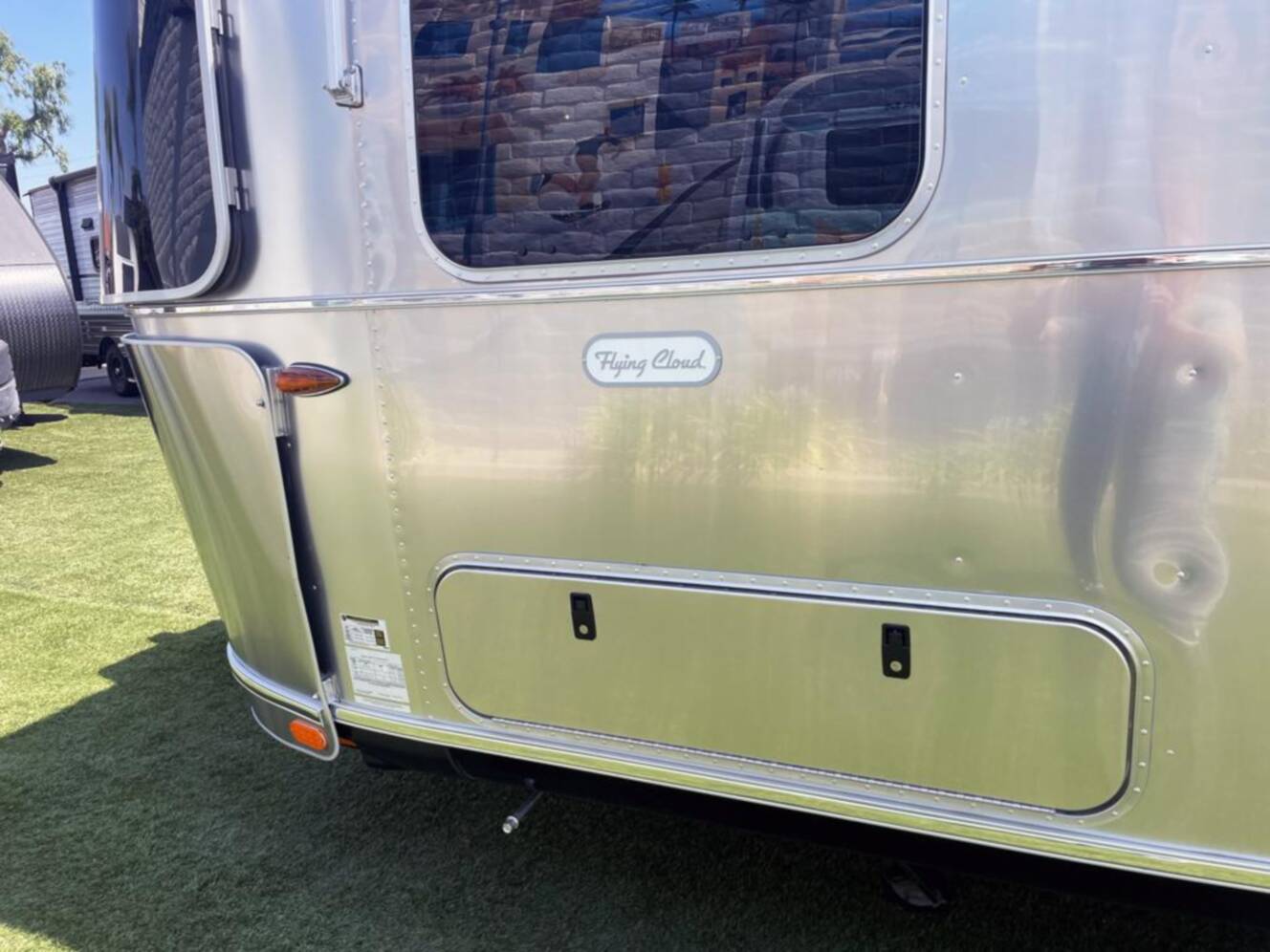 A photo of this 2026 Airstream Flying Cloud 27FB