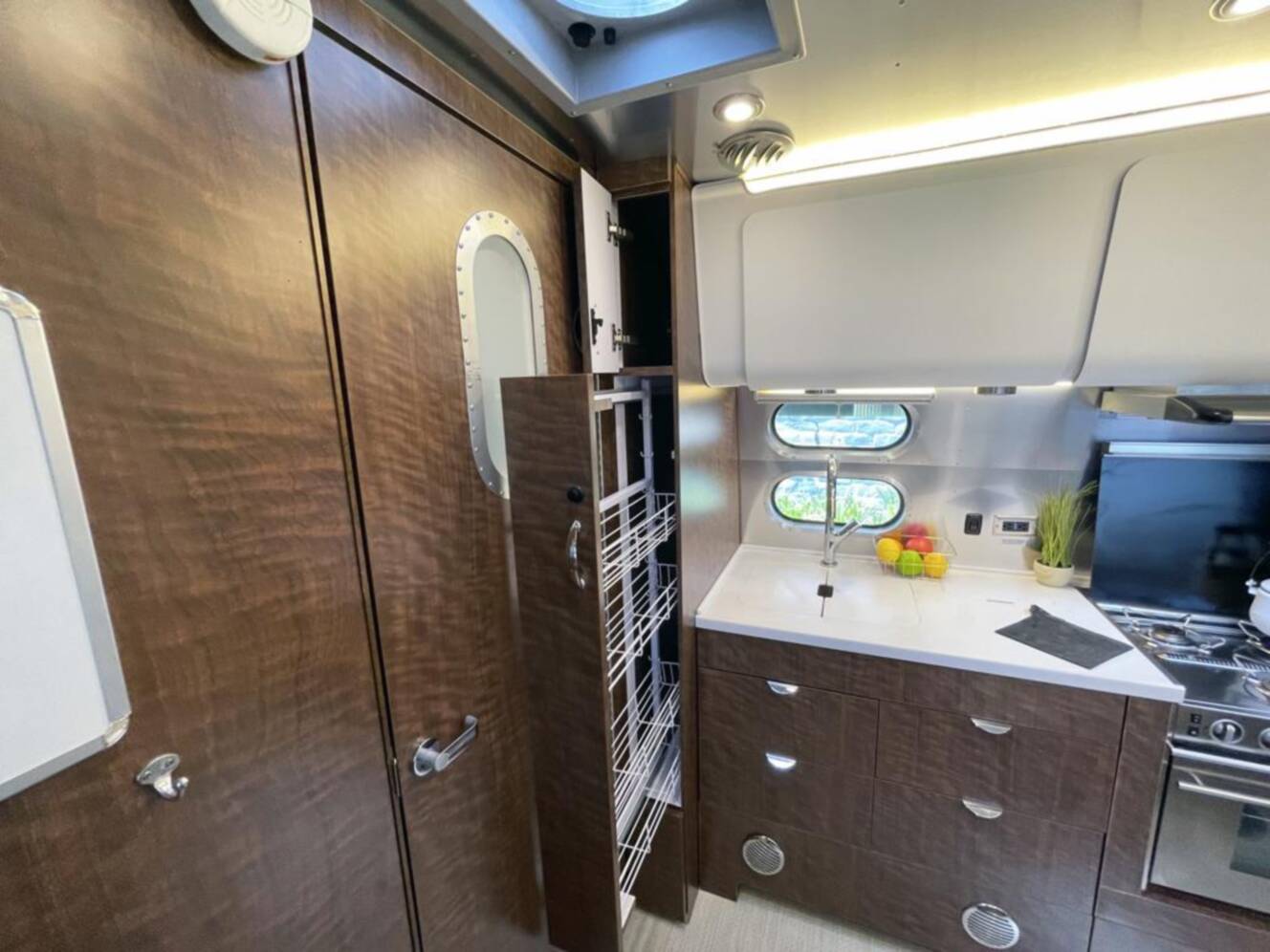 A photo of this 2020 Airstream Globetrotter 23FBQ