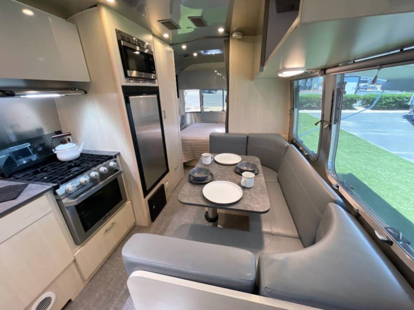 A photo of this 2021 Airstream Flying Cloud 23FB