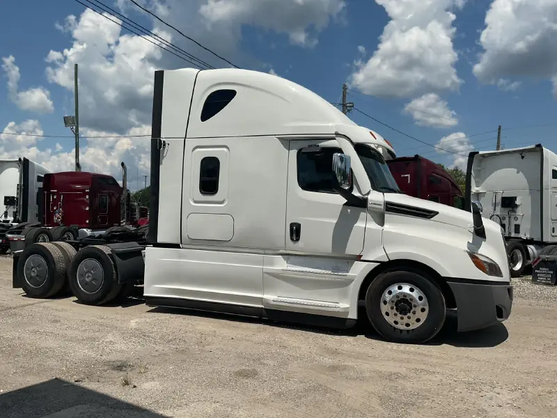 2021 FREIGHTLINER CASCADIA 126