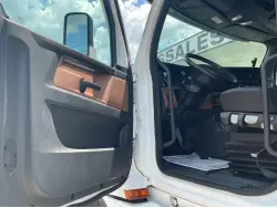 2021 FREIGHTLINER CASCADIA 126