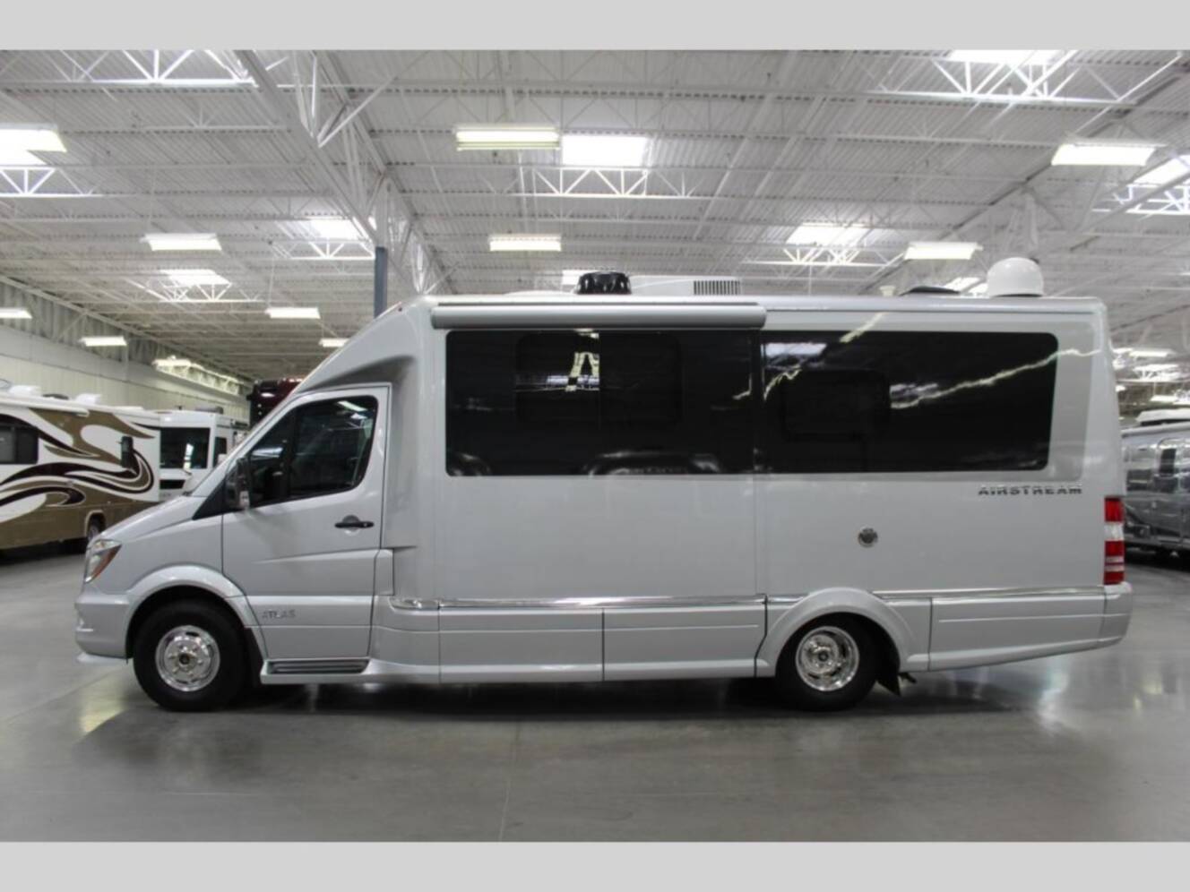 A photo of this 2019 Airstream Atlas Murphy Suite