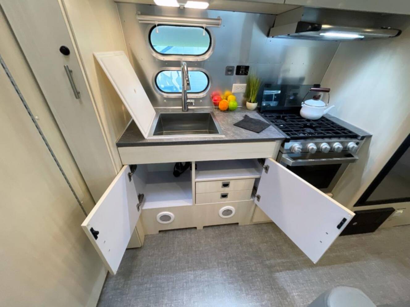 A photo of this 2021 Airstream Flying Cloud 23FB