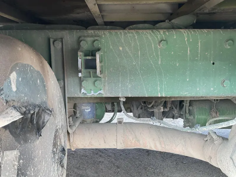 2023 PETERBILT 579