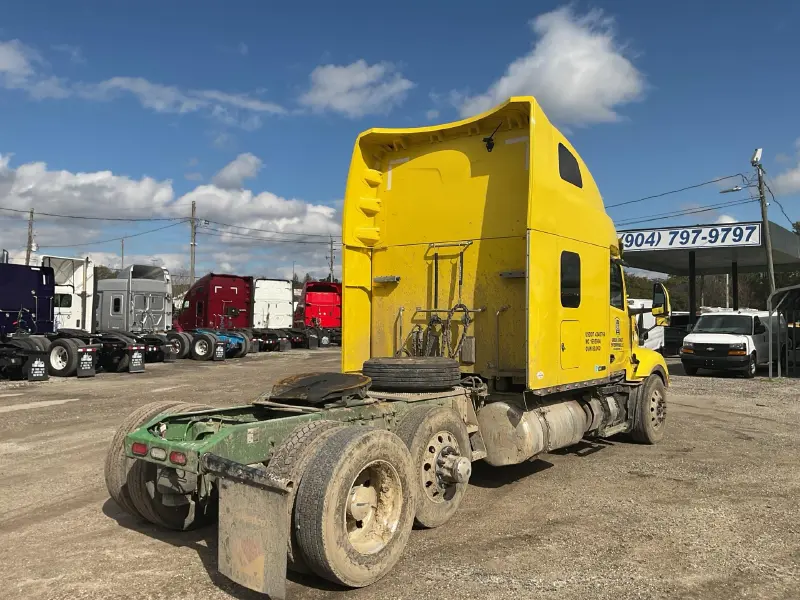 2023 PETERBILT 579