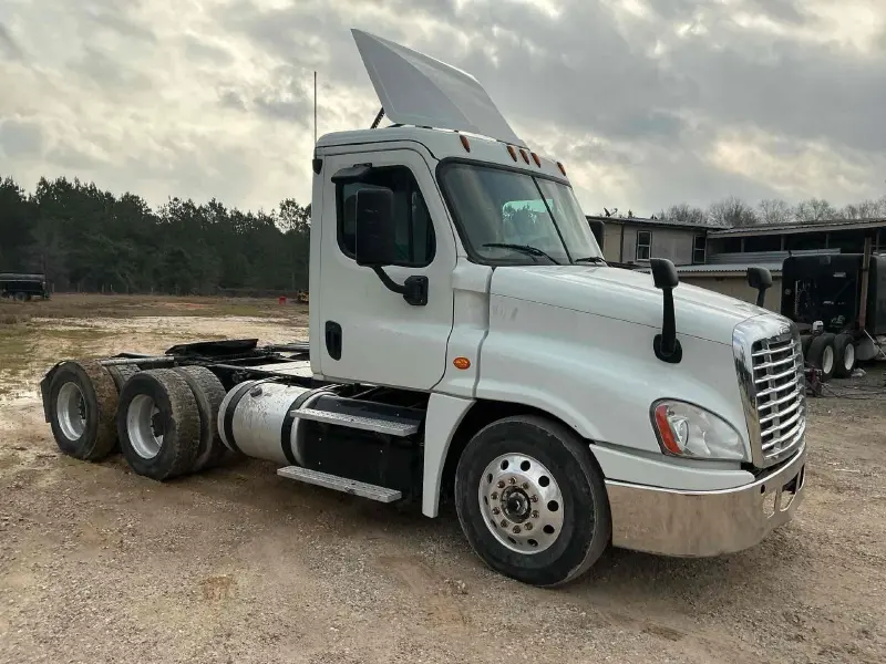 2017 FREIGHTLINER CASCADIA 125