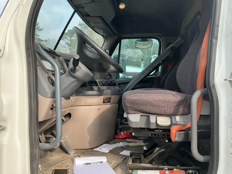 2017 FREIGHTLINER CASCADIA 125
