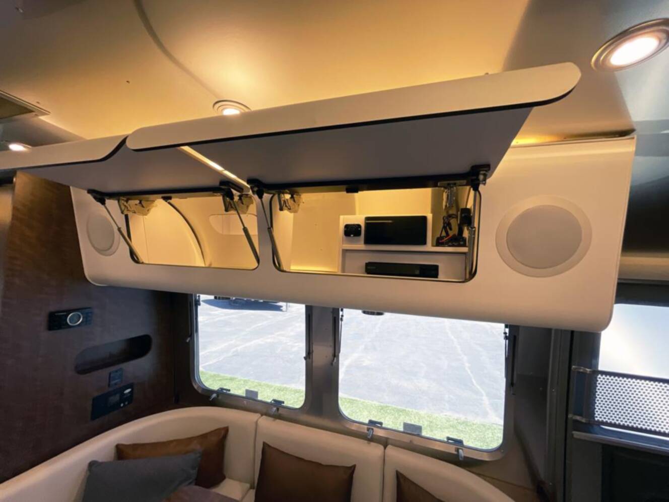 A photo of this 2020 Airstream Globetrotter 23FBQ
