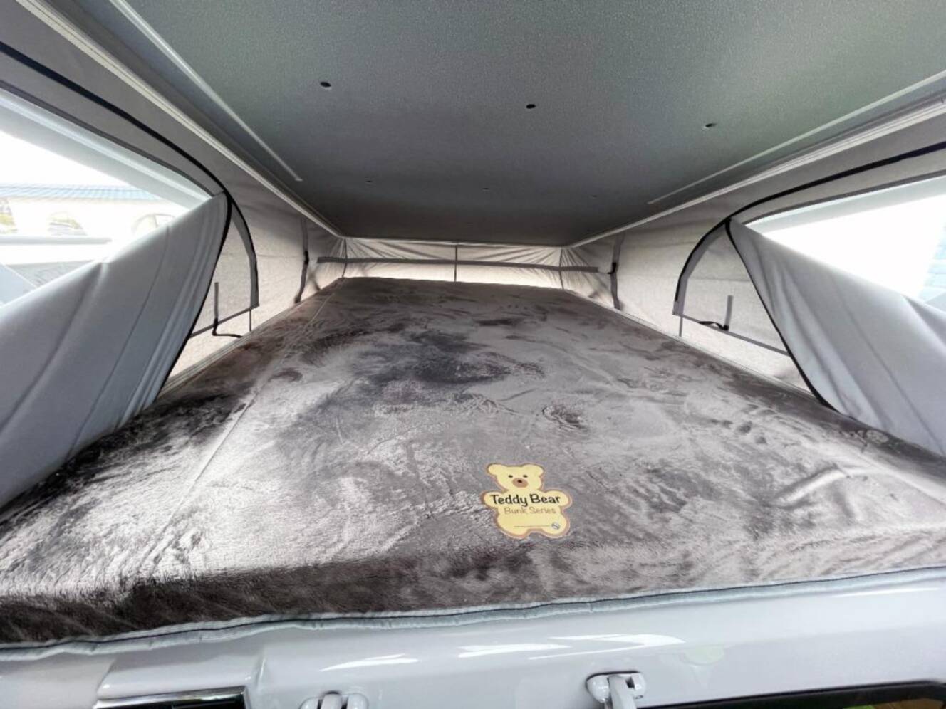 A photo of this 2026 Airstream Rangeline POP TOP