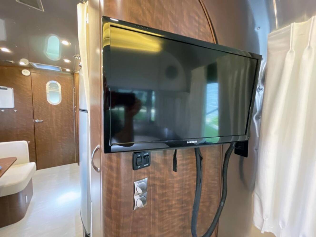 A photo of this 2020 Airstream Globetrotter 23FBQ